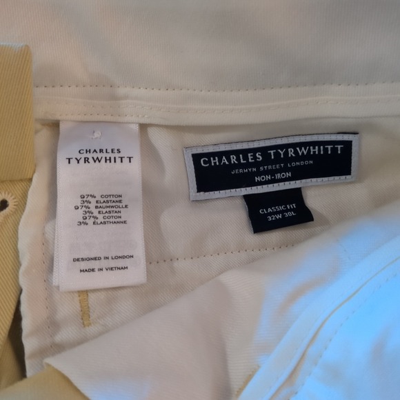 Charles Tyrwhitt Mens Classic Fit Non Iron Chinos Khaki Pants 32W 30L - Picture 2 of 8